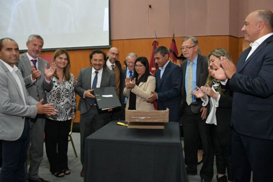 85620-saenz-encabezo-la-apertura-de-sobres-para-la-licitacion-del-centro-de-convenciones-de-cafayate