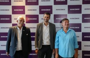 Estrada se quedó ahora sin dos candidatos a intendentes en Avancemos