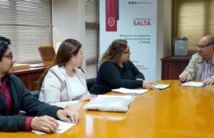 El Gobierno recibió a la recicladora La Flia, que recolecta anualmente más de 13.000 toneladas de residuos