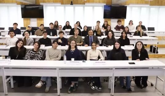 Sáenz firmó un convenio con la Universidad Torcuato Di Tella para ampliar oportunidades educativas a jóvenes salteños