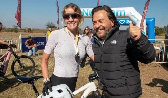 Sáenz acompañó una nueva edición del Desafío de las Nubes, que reunió a 1250 ciclistas en Salta