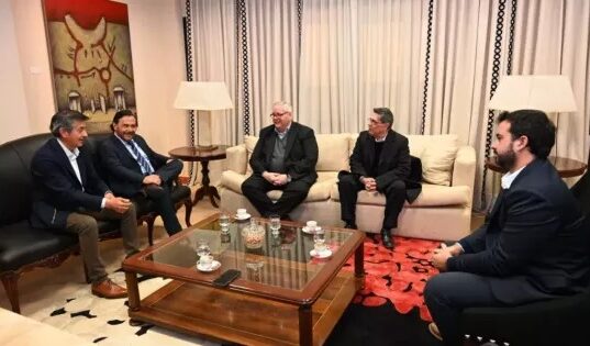 Sáenz con directivos de Abrasilver: El proyecto Diablillos de oro y plata por USD 760 millones se incluyó en el RIGI