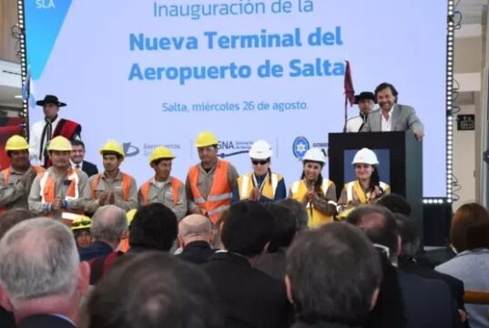 Sáenz anunció que se sumarán en septiembre a la Policía de Salta 300 nuevos agentes y una flota de 151 motos y cuatriciclos