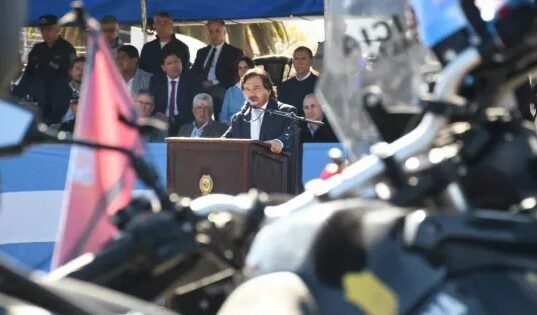 Sáenz fortalece a la Policía de Salta con 151 nuevos móviles y 300 agentes