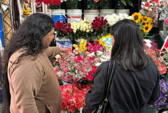 “Más gente entra y hace compras”: renovaron la Esquina de las Flores