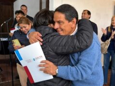 Después de años de espera, 80 familias recibieron sus escrituras
